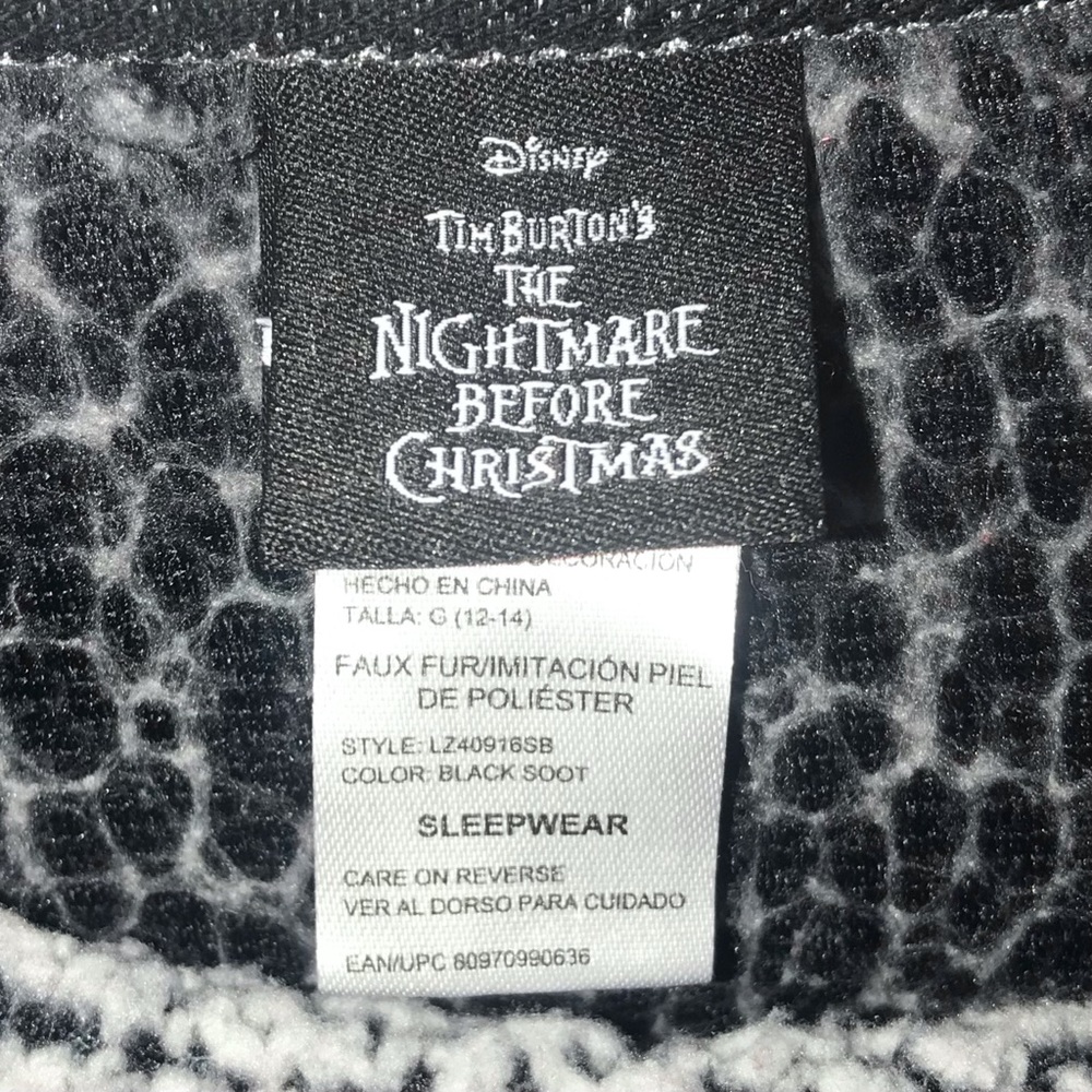 Disney The Night Before Christmas Gray Sherpa Fleece Jack Skellington Pajama Top - Picture 7 of 9